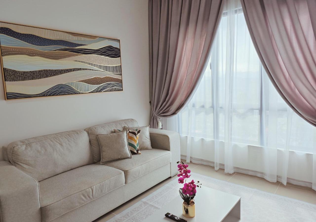 Reyhan Retreat, Mkh Boulevard 2 Kajang