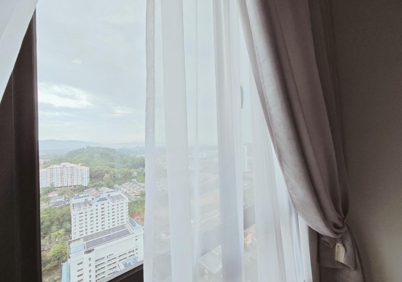 Reyhan Retreat, Mkh Boulevard 2